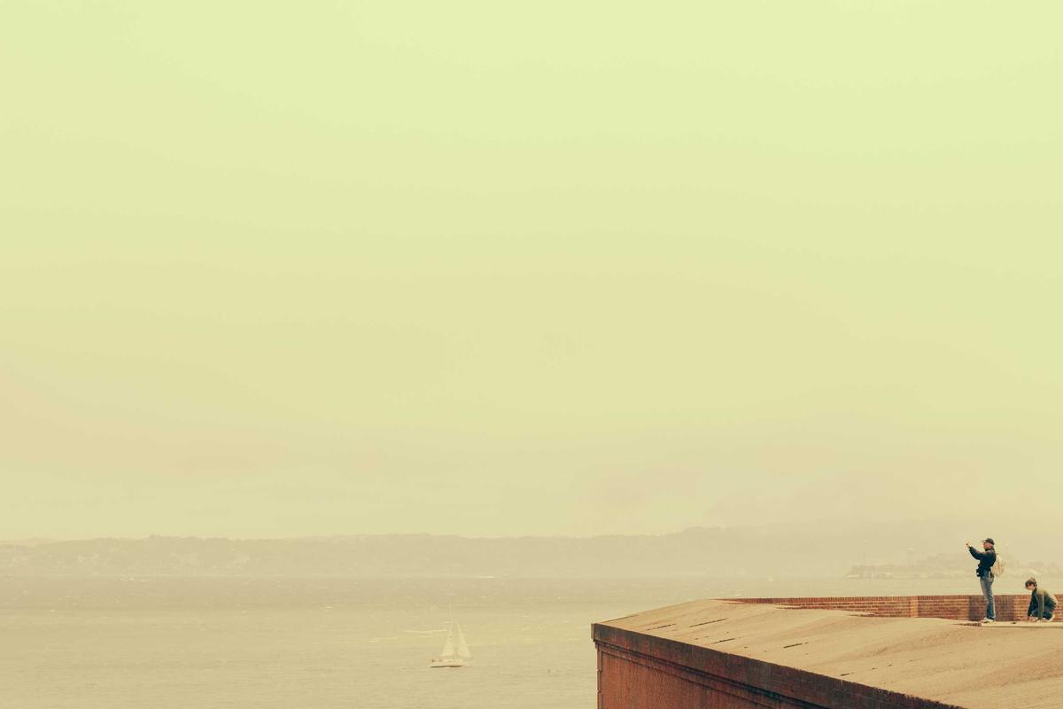 Terrasse d'une location avec vue sur la mer et le fort national